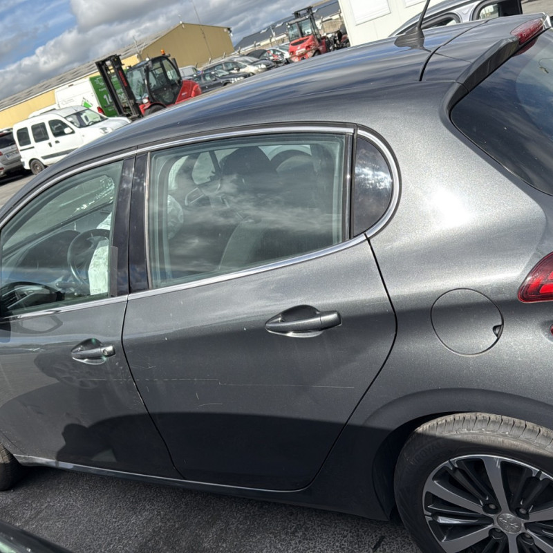 PEUGEOT 208 1 PHASE 2 1.2 VTI - 12V Photo n°6