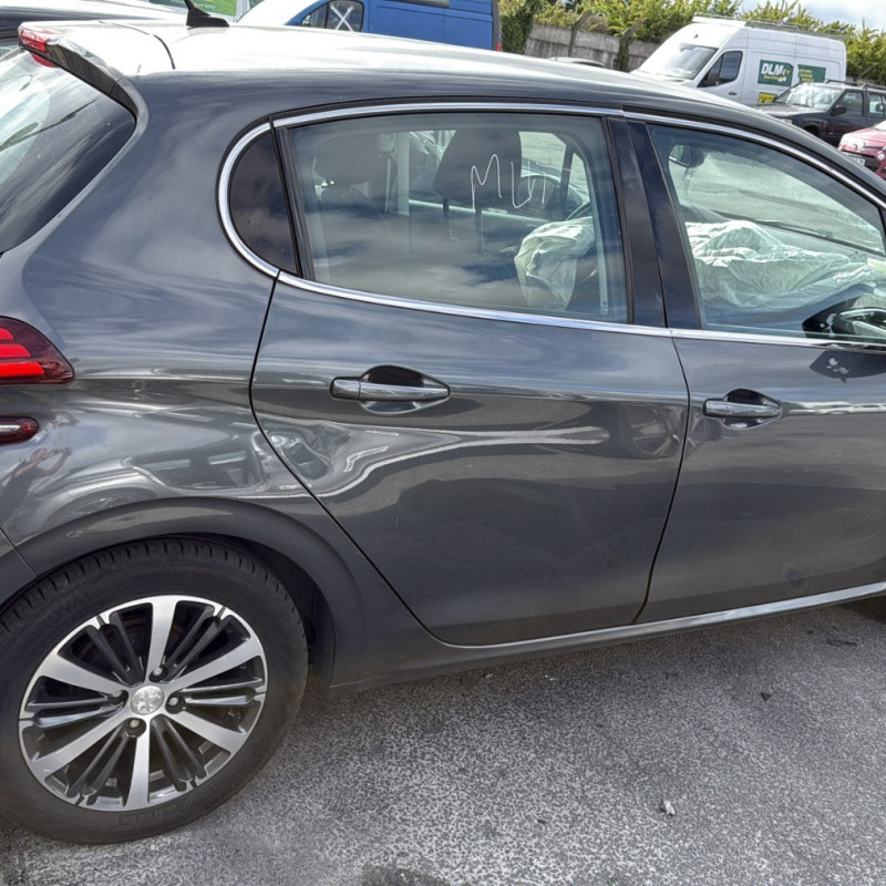 PEUGEOT 208 1 PHASE 2 1.2 VTI - 12V Photo n°7