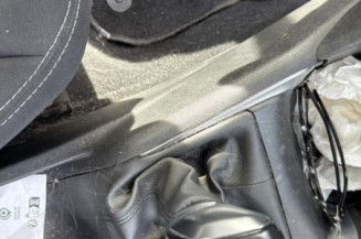 PEUGEOT 208 1 PHASE 2 1.2 VTI - 12V