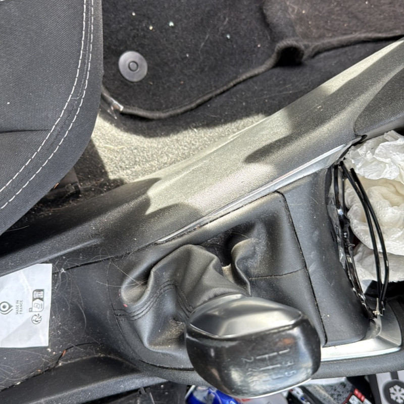 PEUGEOT 208 1 PHASE 2 1.2 VTI - 12V Photo n°19