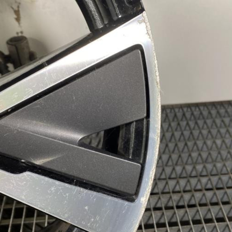 Jante PEUGEOT 208 2 Photo n°4