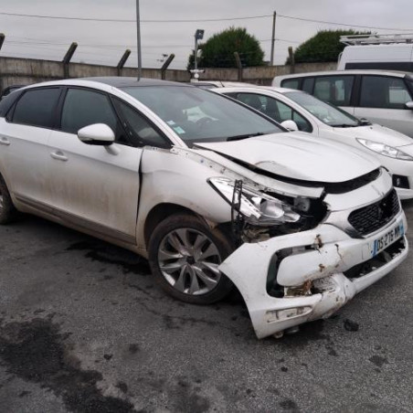 Vitre arriere droit DS DS5