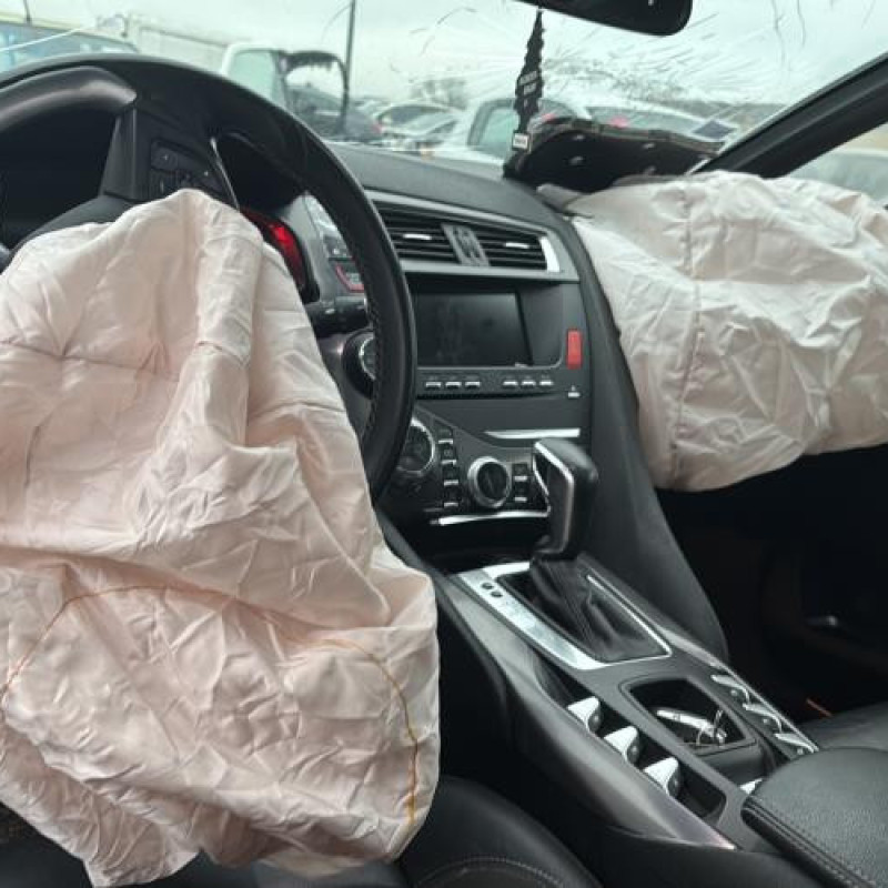 Poignee interieur arriere droit DS DS5 Photo n°17