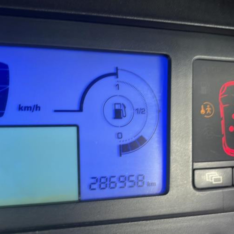 Reservoir essence CITROEN C4 GRAND PICASSO 1 Photo n°11