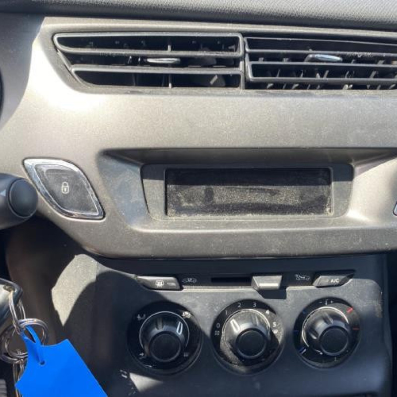 Reservoir essence CITROEN C3 2 Photo n°18