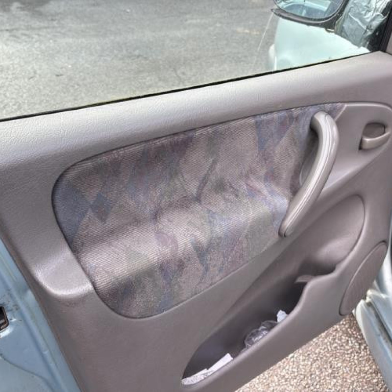 Reservoir essence CITROEN XSARA PICASSO Photo n°9