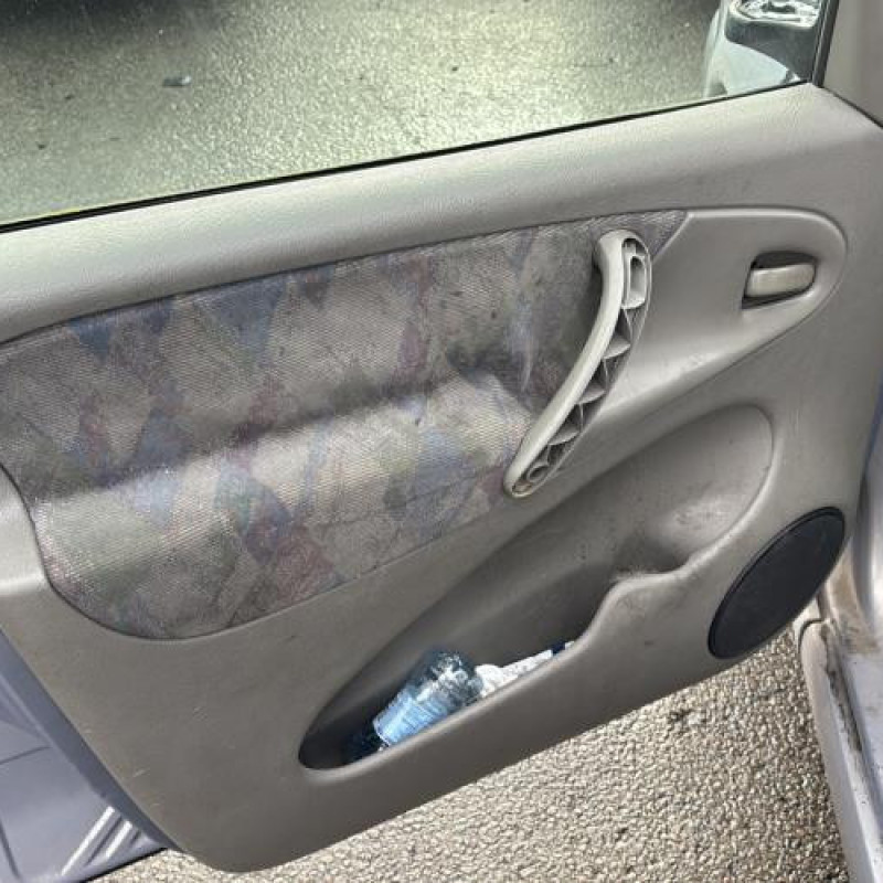 Reservoir essence CITROEN XSARA PICASSO Photo n°9