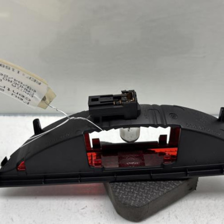 Feu arriere stop central DACIA SANDERO 2