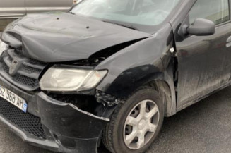 Feu arriere stop central DACIA SANDERO 2