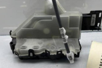 Serrure avant droit PEUGEOT 2008 2