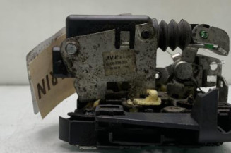 Serrure avant gauche DACIA DUSTER 1 Photo n°1