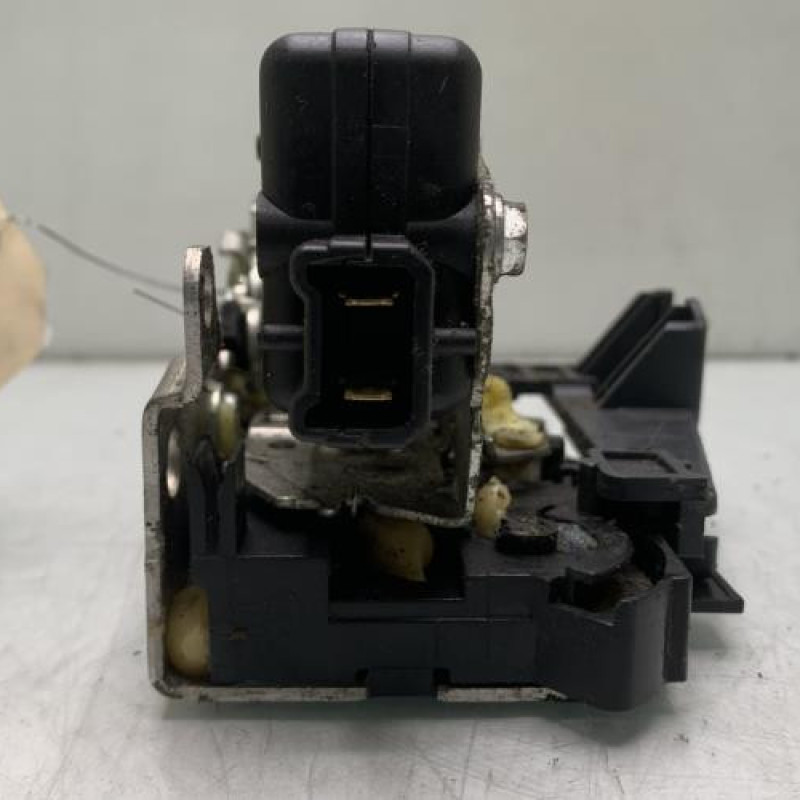 Serrure avant gauche DACIA DUSTER 1 Photo n°3