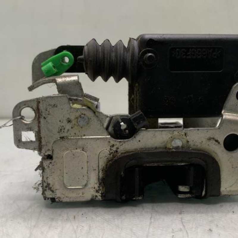 Serrure avant gauche DACIA DUSTER 1 Photo n°4