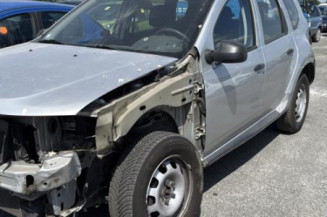 Serrure avant gauche DACIA DUSTER 1