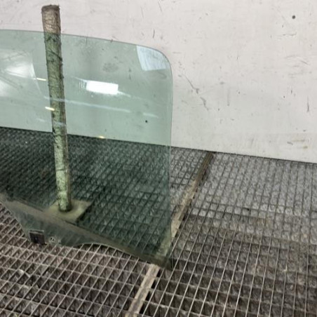 Vitre arriere droit PEUGEOT 206