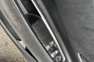 Attache ceinture avant droit CITROEN C4 1