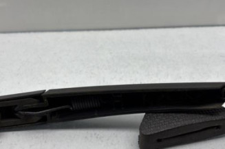 Bras essuie glace arriere PEUGEOT 2008 1