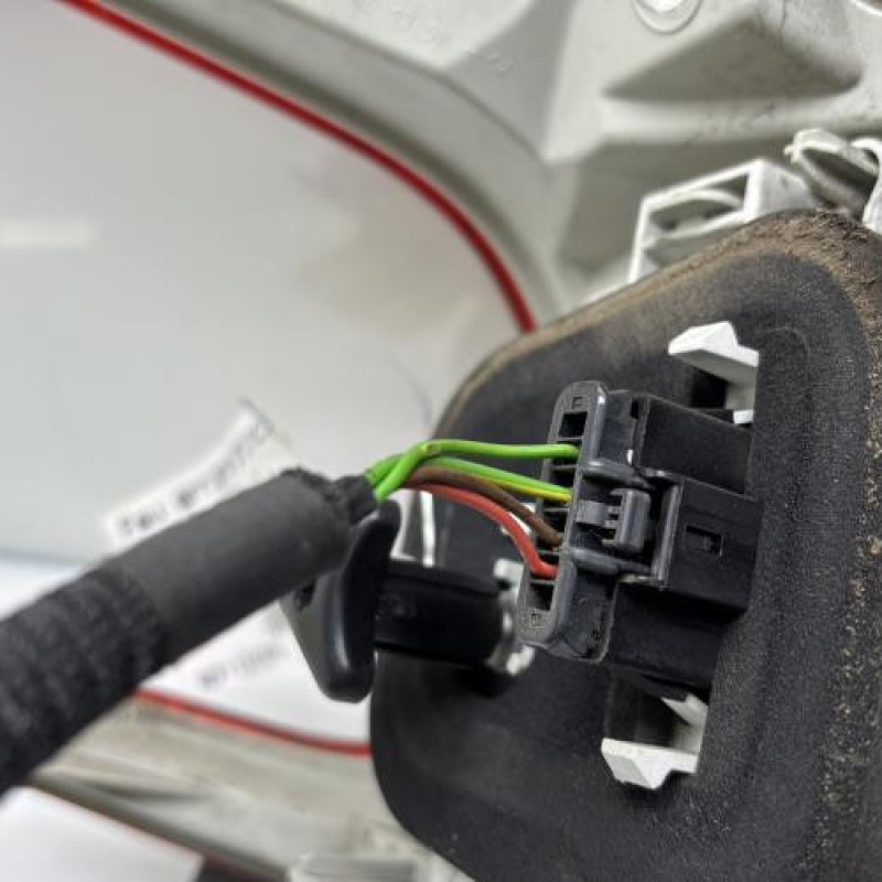 Feu arriere principal droit (feux) PEUGEOT 2008 1 Photo n°5