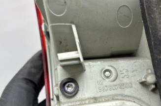 Feu arriere secondaire droit (feux) PEUGEOT 2008 1