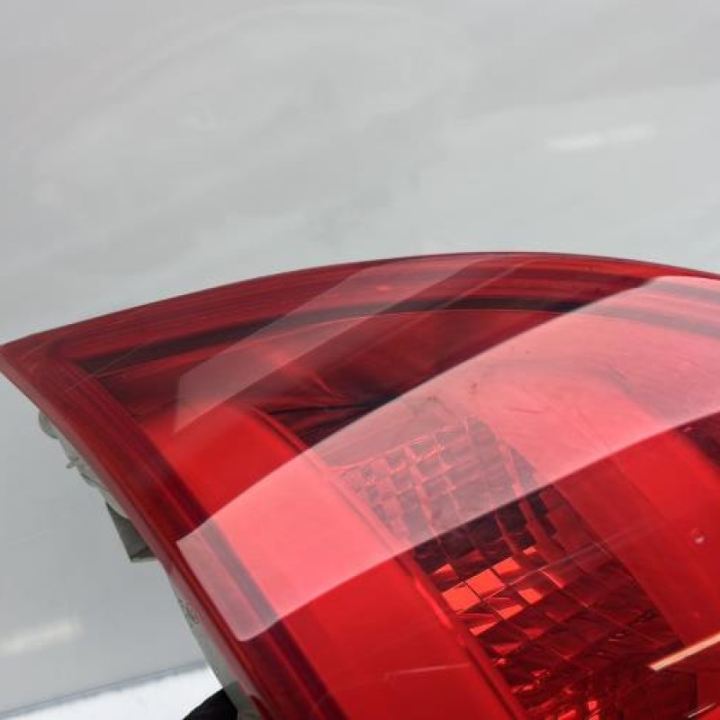 Feu arriere secondaire gauche (feux) PEUGEOT 2008 1 Photo n°2