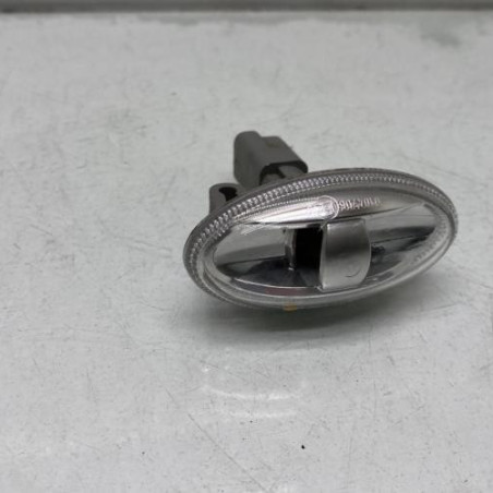 Repetiteur clignotant avant gauche (Feux) PEUGEOT 206 Photo n°1