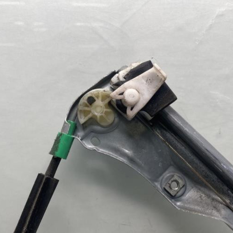 Leve vitre electrique avant gauche RENAULT CLIO 2 Photo n°4