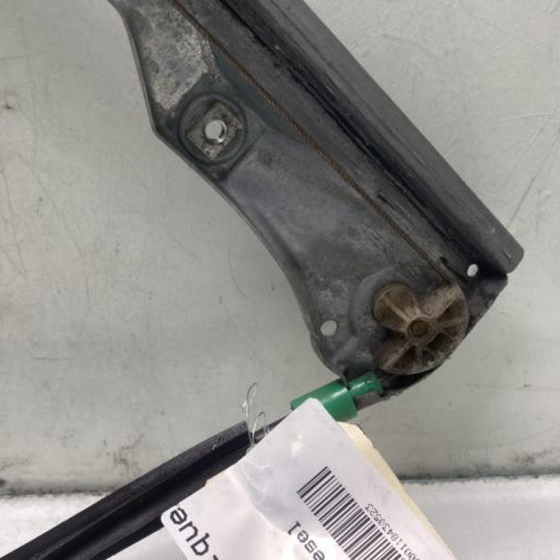 Leve vitre electrique avant gauche RENAULT CLIO 2 Photo n°5