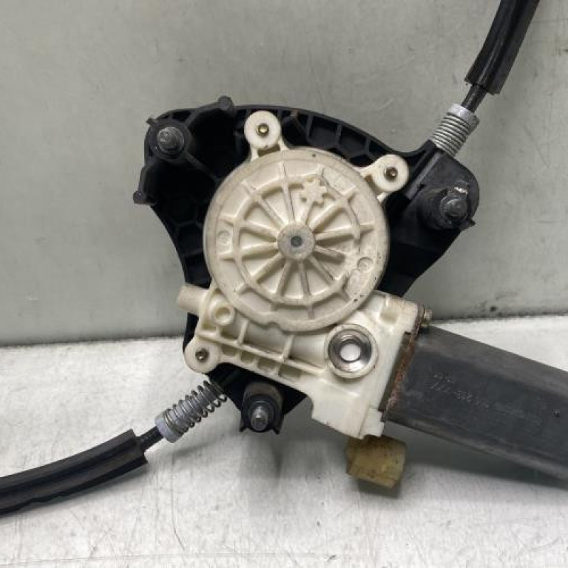 Leve vitre electrique avant gauche RENAULT CLIO 2 Photo n°6