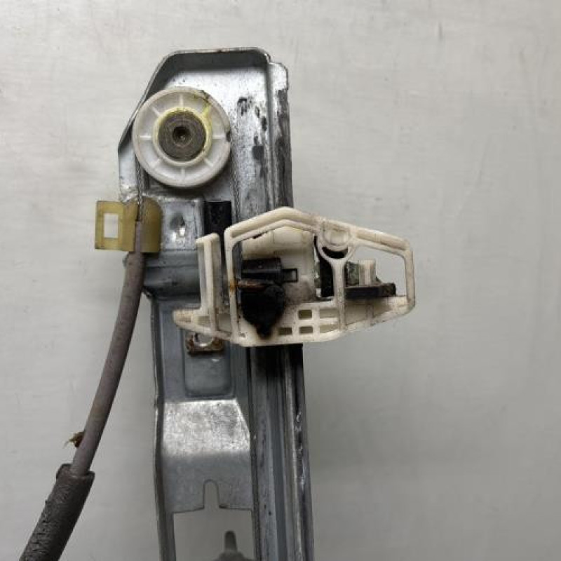 Leve vitre electrique avant droit RENAULT MEGANE 2 Photo n°2