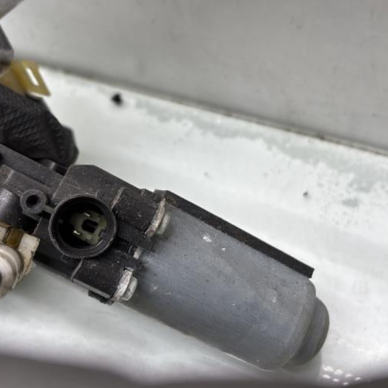 Leve vitre electrique avant droit RENAULT MEGANE 2 Photo n°5