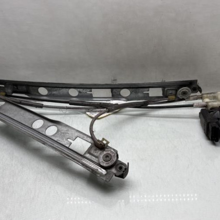 Leve vitre electrique avant gauche RENAULT MEGANE 2 Photo n°1