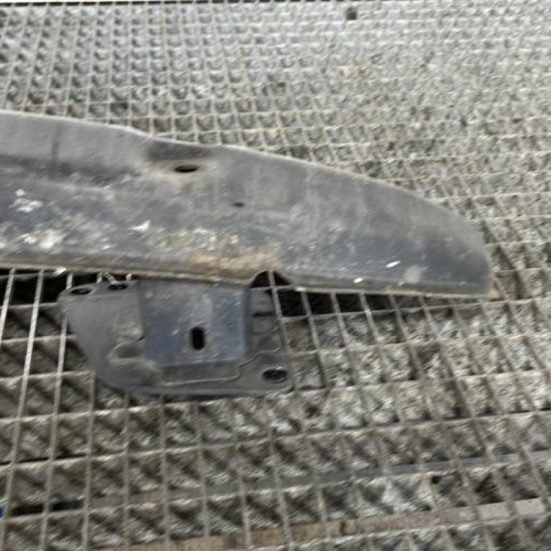 Renfort pare choc arriere (traverse) VOLKSWAGEN GOLF 4 Photo n°2