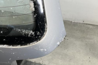 Malle/Hayon arriere VOLKSWAGEN GOLF 4