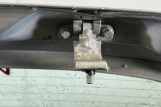 Malle/Hayon arriere VOLKSWAGEN GOLF 4