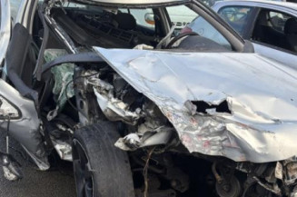 Malle/Hayon arriere VOLKSWAGEN GOLF 4