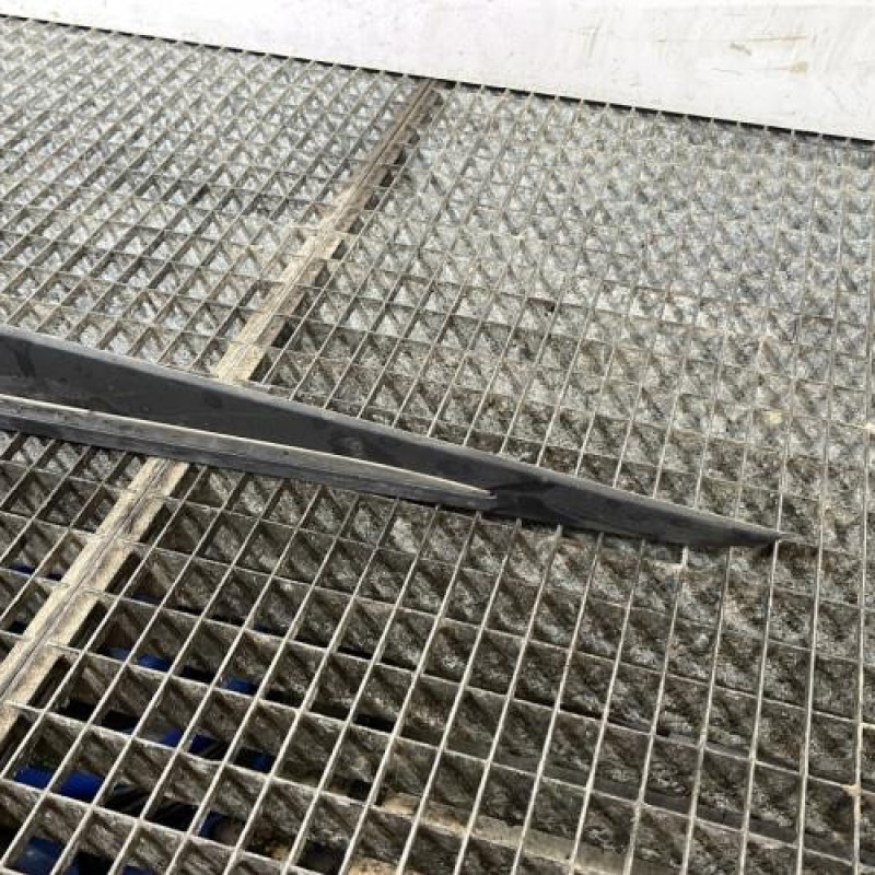 Baguette de porte avant droite RENAULT CLIO 4 Photo n°3