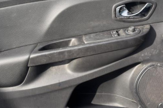 Feu diurne avant droit RENAULT CLIO 4