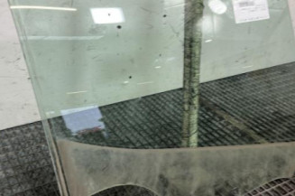 Vitre arriere droit RENAULT CLIO 4