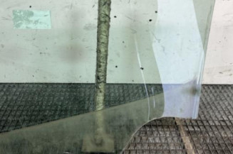 Vitre arriere droit RENAULT CLIO 4