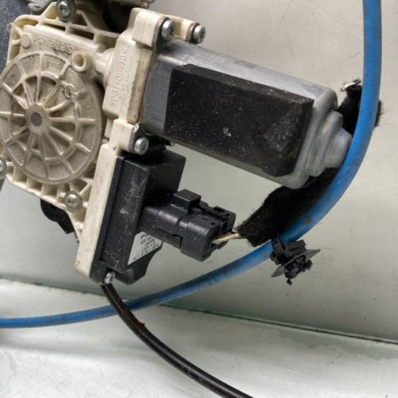 Leve vitre electrique avant gauche CITROEN C2 Photo n°7