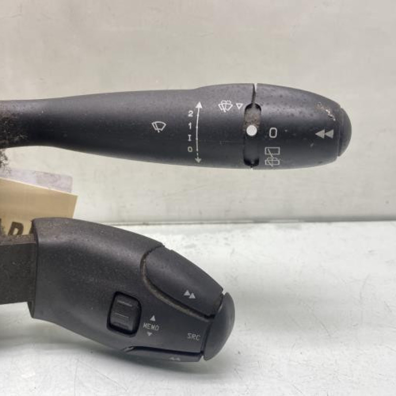 Com (Bloc Contacteur Tournant+Commodo Essuie Glace+Commodo Phare) CITROEN C2 Photo n°4