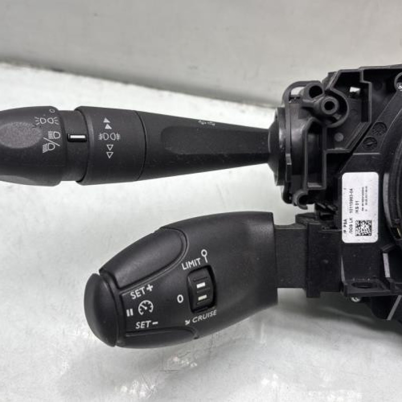 Com (Bloc Contacteur Tournant+Commodo Essuie Glace+Commodo Phare) CITROEN C3 3 Photo n°2