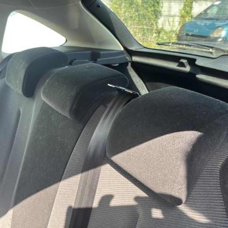 Anti brouillard arriere gauche CITROEN C4 1 Photo n°14