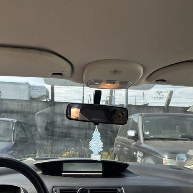 Anti brouillard arriere gauche CITROEN C4 1 Photo n°16