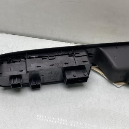 Interrupteur de leve vitre avant gauche CITROEN C4 2