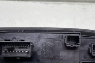 Interrupteur de leve vitre avant gauche CITROEN C4 2