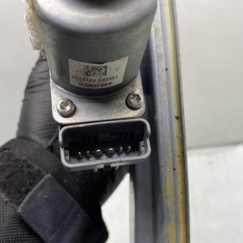 Leve vitre electrique arriere gauche CITROEN C4 2 Photo n°4