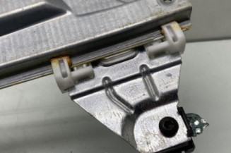 Leve vitre electrique avant droit CITROEN C4 2