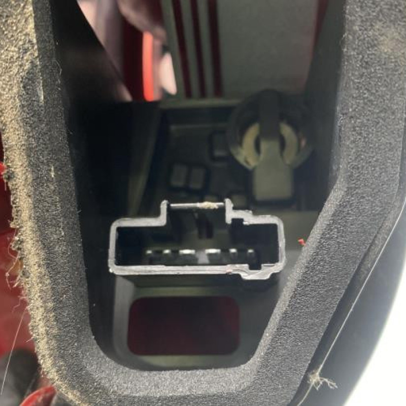 Feu arriere principal gauche (feux) PEUGEOT 207 Photo n°3