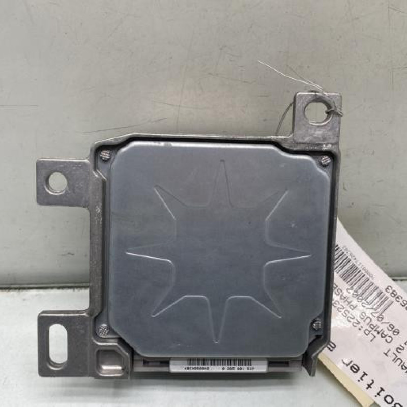 Boitier air bag RENAULT CLIO 2 CAMPUS Photo n°4